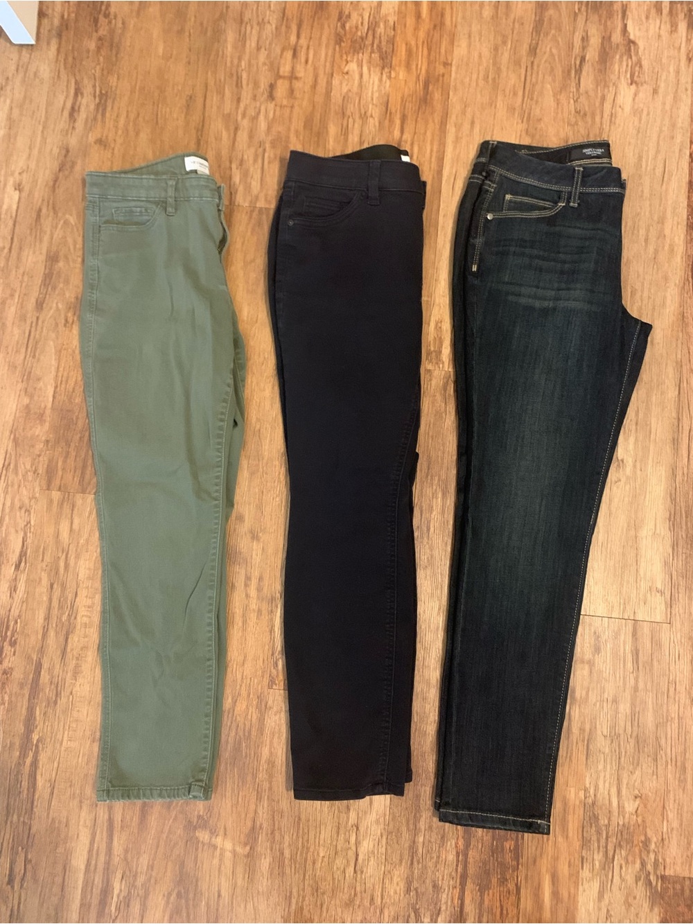 3 pair 8P women’s jeans